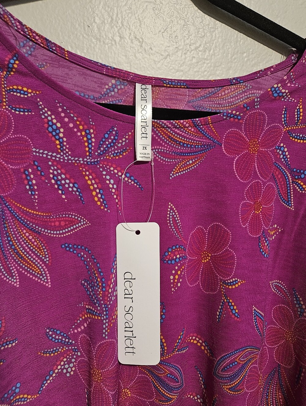 Dear Scarlett Boyfriend V0037 Floral  Short Sleeve Top Magenta Pink Size 2X NWT - Picture 6 of 9